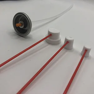 Carburetor cleaner can nozzle assembly